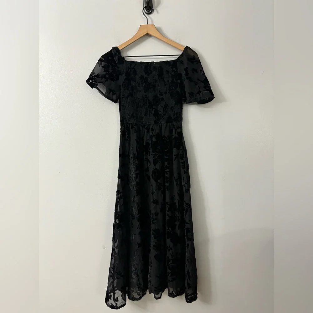Baltic Born Mera Velvet Midi Dress NWT - Picture 7 of 8
